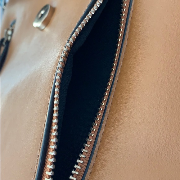 Faux leather purse - Picture 3 of 6